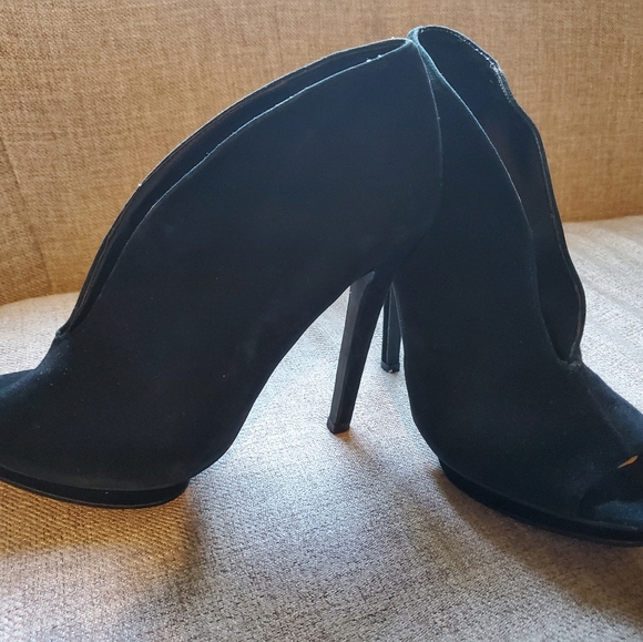 Express 8 1/2 high heel shoes - Picture 4 of 6